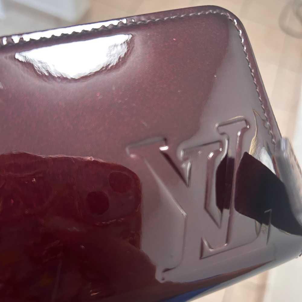 Authentic💄 Louis Vuitton Magenta Miroir Clemence Patent Leather Wallet - Picture 13 of 17
